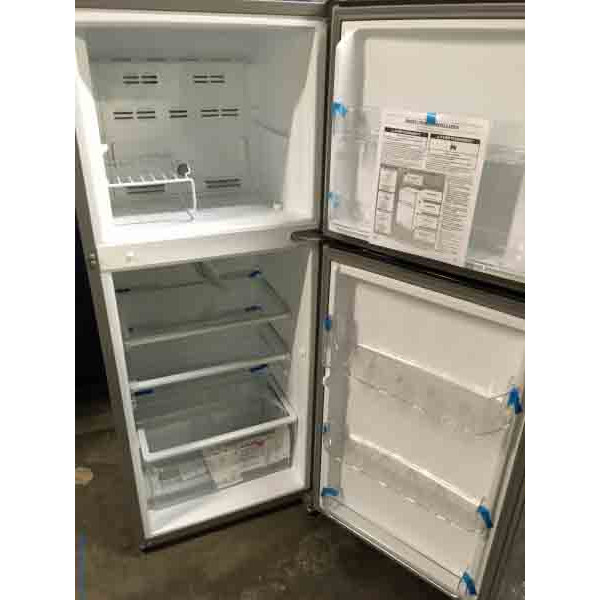 NEW! 24 Inch Whirlpool Refrigerator, Stainless, 10.7 cu ft