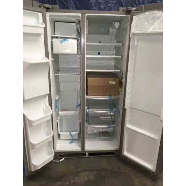 Brand-New Frigidaire Gallery Refrigerator, 33″ Side-by-Side, 25.6 Cu. Ft., Smudge-Proof Stainless, 1-Year Warranty