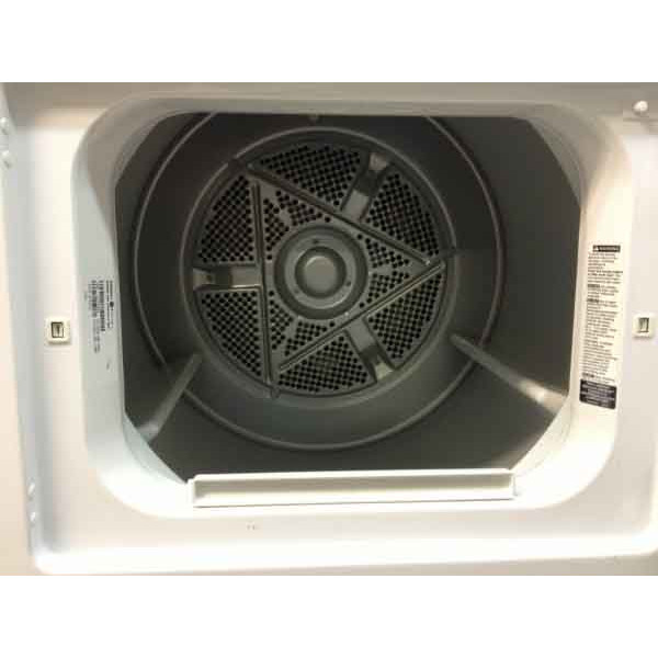 Spiffy Matching GE Washer and Dryer