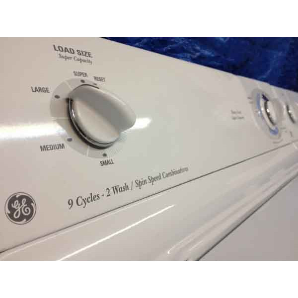 Spiffy Matching GE Washer and Dryer