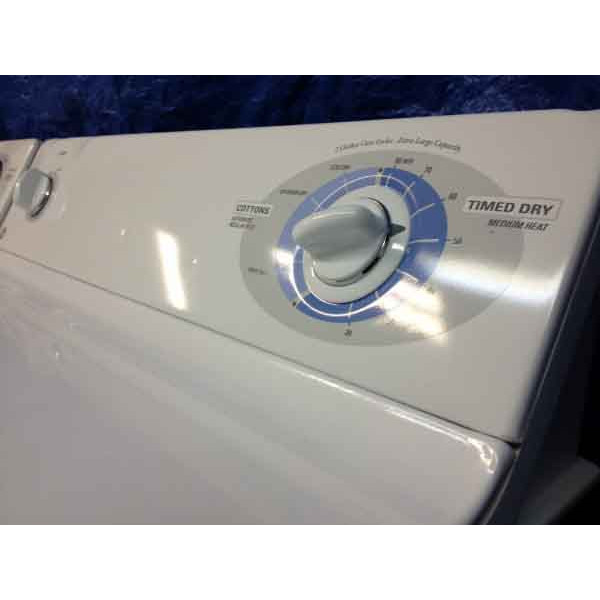 Spiffy Matching GE Washer and Dryer
