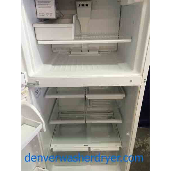 Kenmore 18 Cubic Foot Refrigerator, Glass Shelves, Icemaker