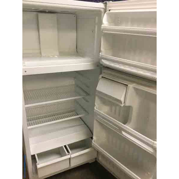 White GE Refrigerator, 14 Cu. Ft., Clean, Ready to Install!
