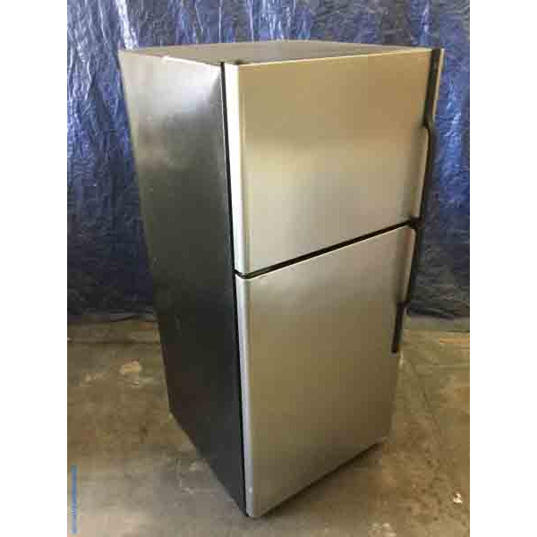Used Stainless Top-Mount Refrigerator, 18 Cu. Ft., GE, Glass Shelves, 1-Year Warranty!