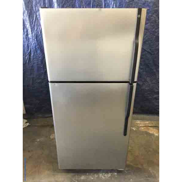 Used Stainless TopMount Refrigerator, 18 Cu. Ft., GE, Glass Shelves, 1