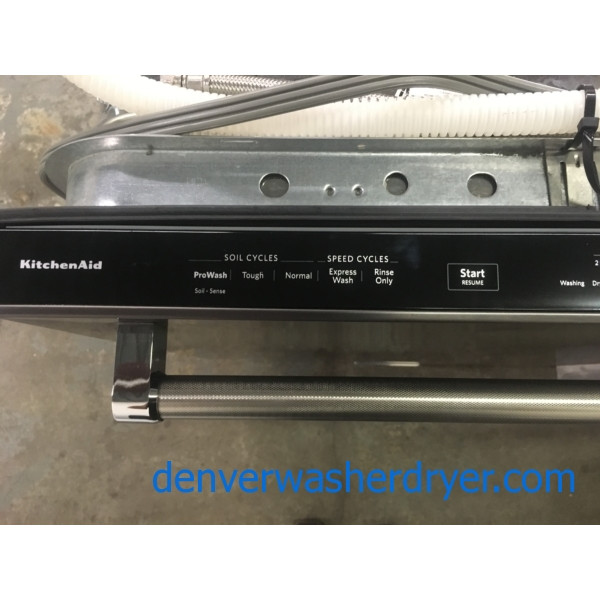 NEW!! KitchenAid Dishwasher, Built-In, Black Stainless, Bottle Wash Feature, Energy-Star Rated, Top Control, 1-Year Warranty!