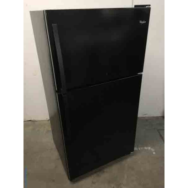 Whirlpool Top-Mount Refrigerator, Black, with Black Gas Stove ID 3264