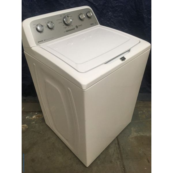 Energy Star Maytag with Commercial Technology HE Top-Load Washer & XL Maytag Bravo Electric Dryer, 1-Year Warranty