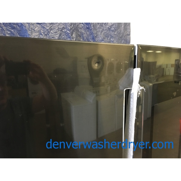 BRAND-NEW Counter-Depth Samsung 36″ Family-Hub 4-Door Flex French Door SMART Black Stainless-Steel Refrigerator, 1-Year Warranty