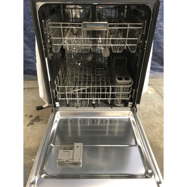 BRAND-NEW ENERGY STAR KitchenAid 24″ Built-In Stainless Dishwasher w/Bottle Wash Feature, 1-Year Warranty