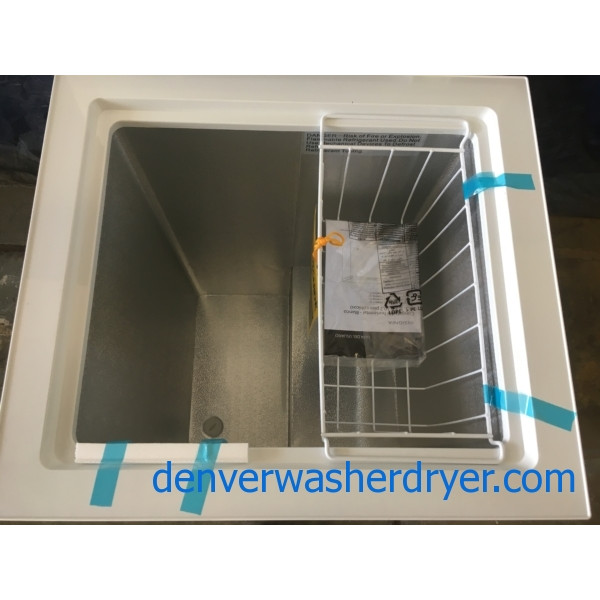 BRAND-NEW Insignia (3.5 Cu. Ft.) Chest Freezer, 1-Year Warranty