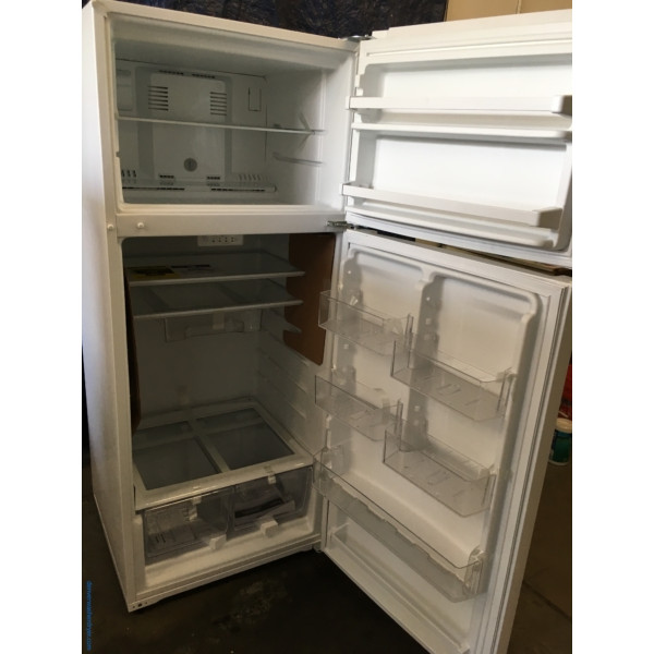 BRAND-NEW 28″ Whirlpool Top-Freezer (17.6 Cu. Ft.) Refrigerator, 1-Year Warranty