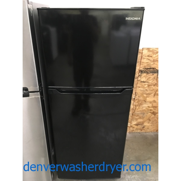 24″ Insignia Top-Freezer (9.9 Cu. Ft.) Refrigerator, 1-Year Warranty