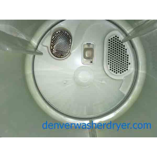 Heavy Duty Super Capacity Whirlpool Washer and Dryer Set!