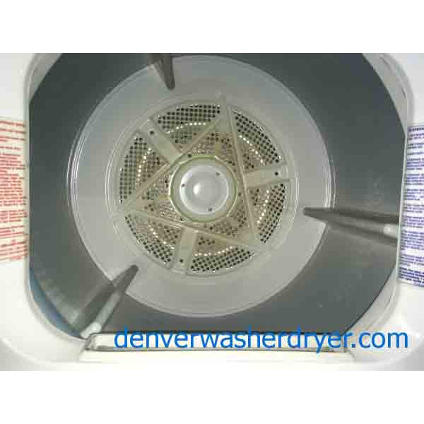 Full-Size 27″ Kenmore Stacker, 220V, Washer/Dryer Combo!