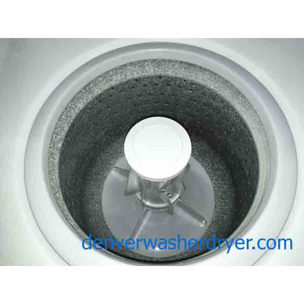 24″ Stackable Whirlpool Direct-Drive Laundry Center, 220v