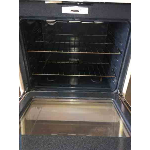 Almond GE Range, 220v, 30″, Works Great!
