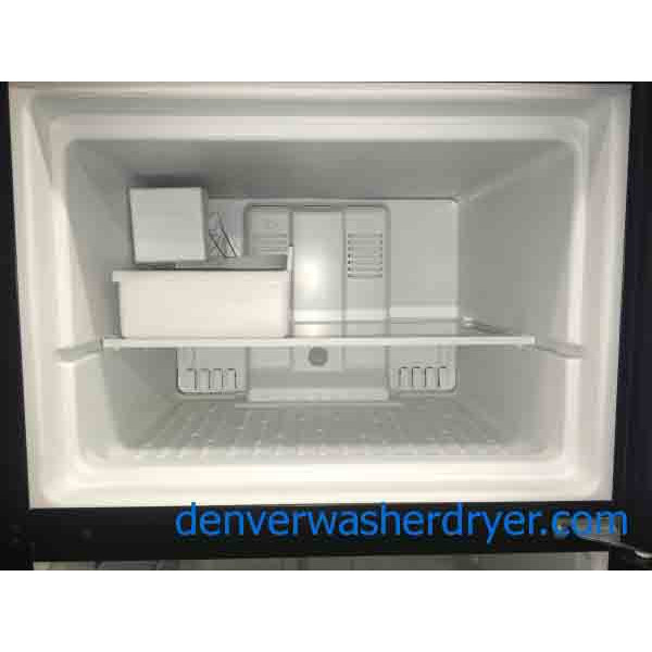 Sleek Whirlpool Refrigerator, Black, 18 cu ft, ScratchDent with Ice