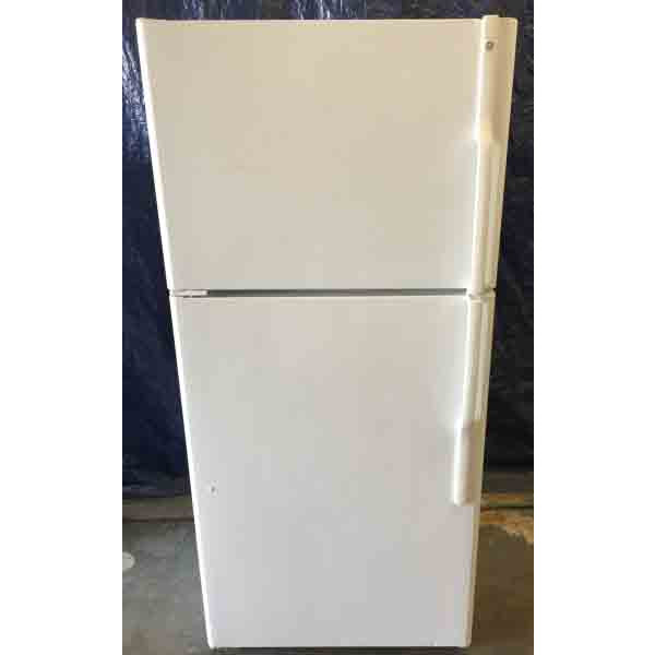 Discount Refrigerator, GE, White, 18 cu ft, 1Year Warranty 3136