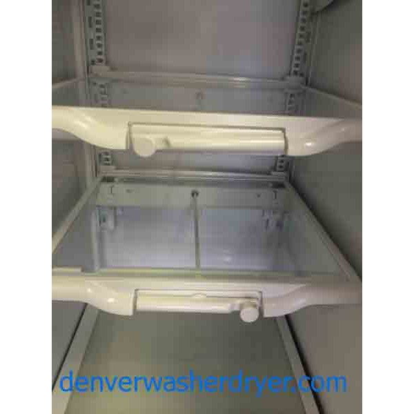 Stainless Jenn-Air Side-By-Side Refrigerator, Immaculate Condition! 25.6cu.ft.
