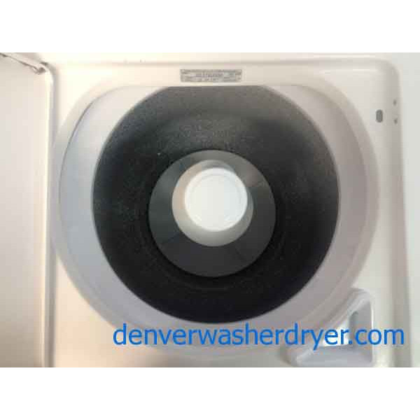 Gorgeous Kenmore Washer/Dryer Set