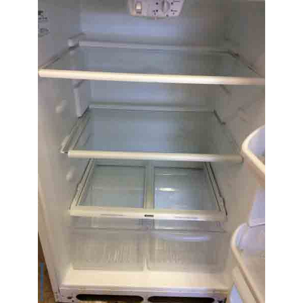 Kenmore Top/Bottom Fridge!
