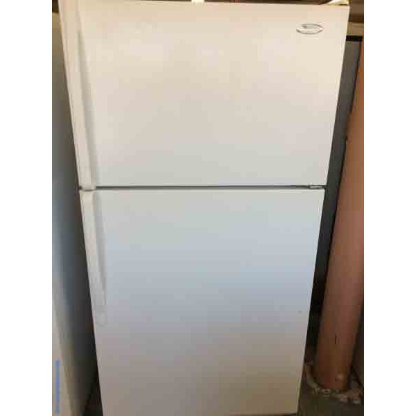 White Whirlpool Top/Bottom Refrigerator!