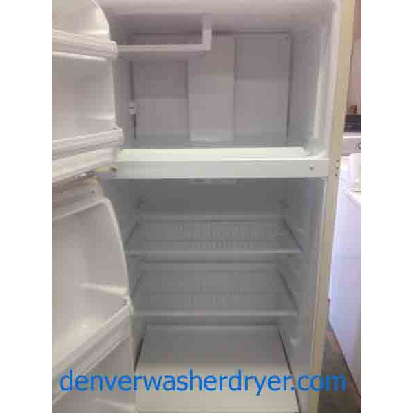 GE Hotpoint Refrigerator