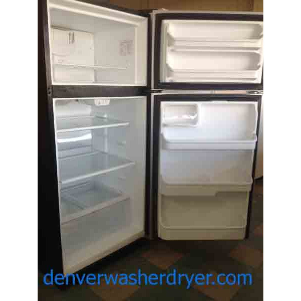 Sleek Frigidaire Stainless Steel Refrigerator!