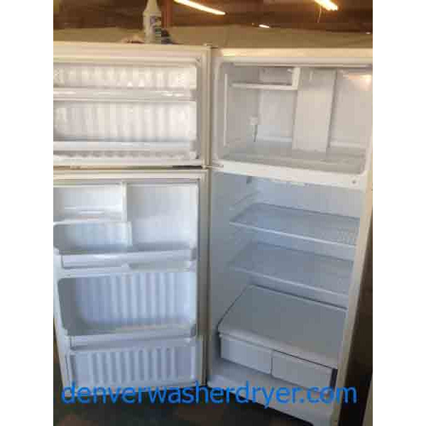 Large GE Hotpoint Refrigerator!