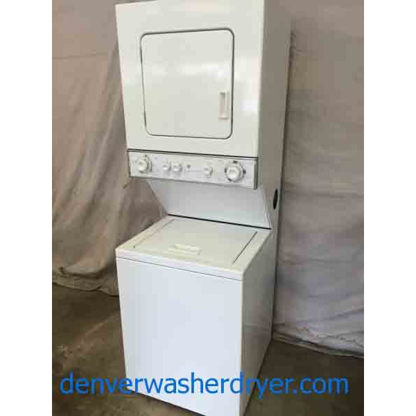 Apartment Sized 24″ Stackable Washer/Dryer, Amazing Condition