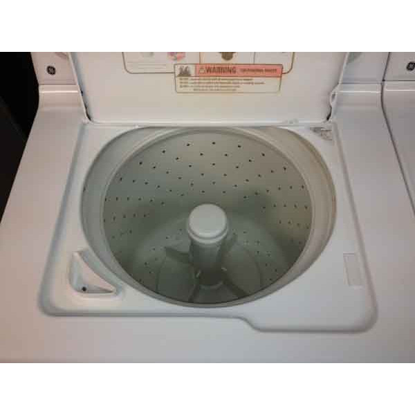 Sparkling GE Matching Washer/Dryer Set