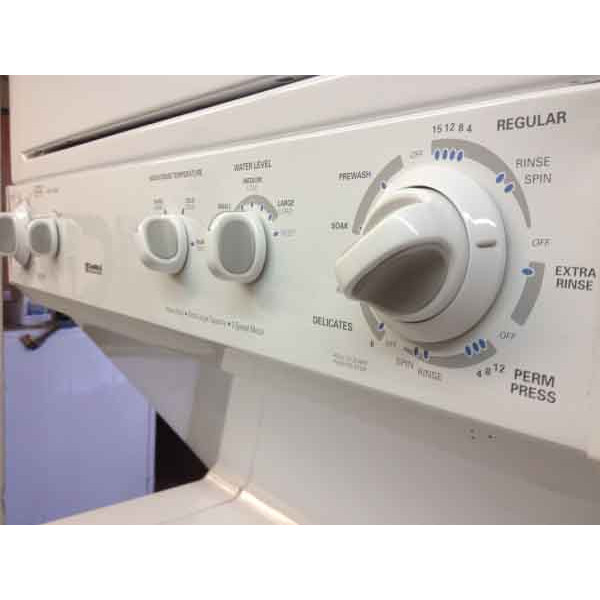Newer Kenmore 27″ Full Sized Washer/Dryer Stackable