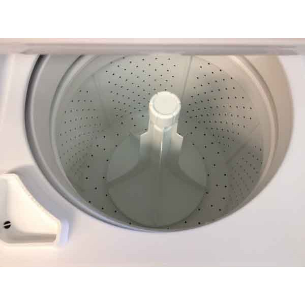 Newer Kenmore 27″ Full Sized Washer/Dryer Stackable