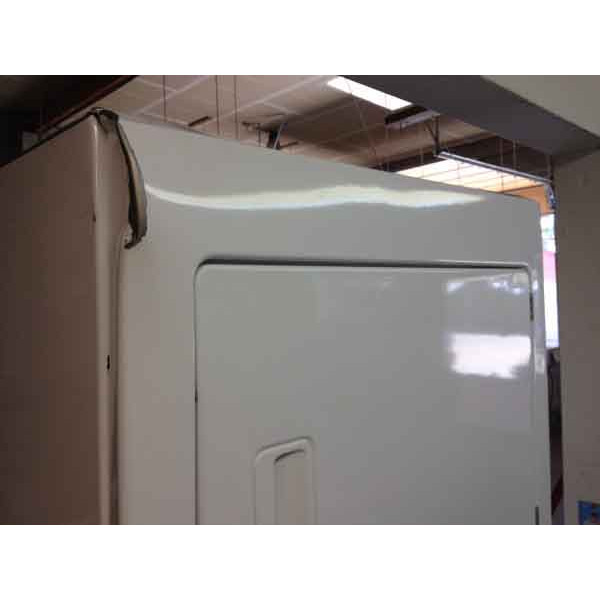 Newer Kenmore 27″ Full Sized Washer/Dryer Stackable