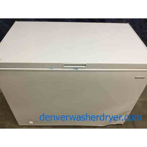 BrandNew Chest Freezer, 10 Cu. Ft., Scratch & Dent Special 3279