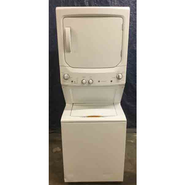 Newer Model GE FullSized Stackable 27" Laundry Center, 220V, Clean and
