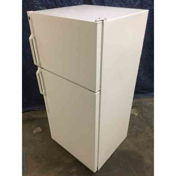 MERRY CHRISTMAS!!!!  Discount Refrigerator, 14 Cu. Ft., White, Hotpoint(GE), 1-Year Warranty!