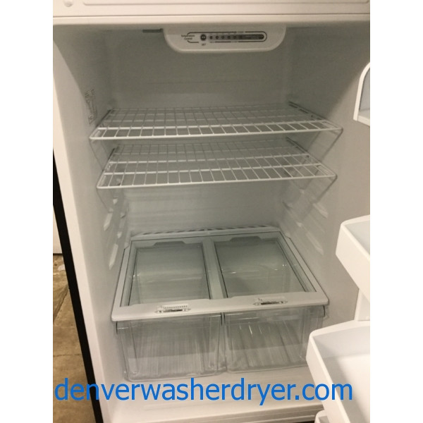 BRANDNEW Black TopMount Refrigerator (18 Cu. Ft.) Made by Insignia