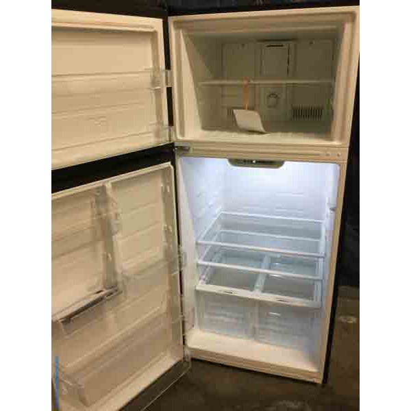 BrandNew Refrigerator, 18 Cu. Ft., Stainless Steel by Insignia