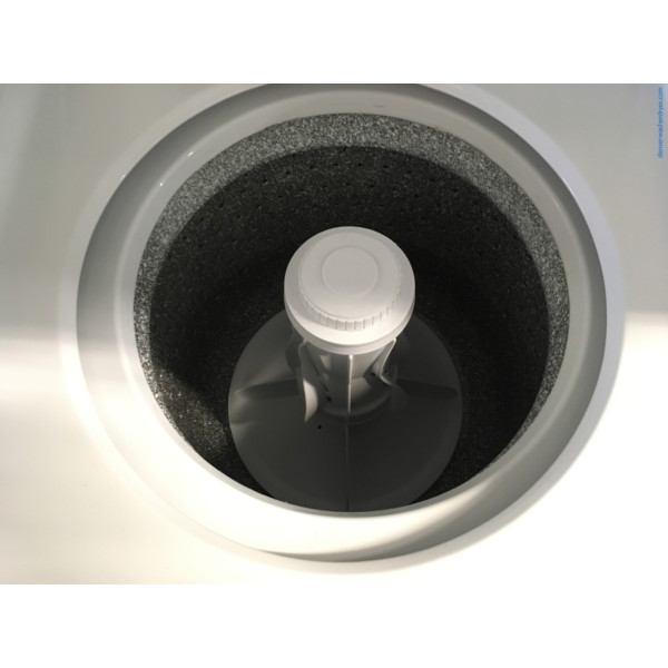 Near-New Whirlpool Unitized Washer/Dryer Combo, 24″ Wide, Electric, Direct-Drive, 1-Year Warranty!