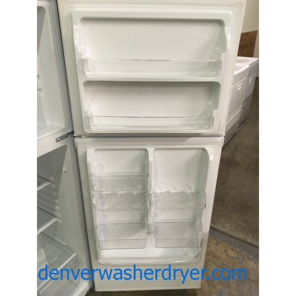 Insignia TopMount (9.9 Cu. Ft.) Refrigerator, 1Year Warranty 4459