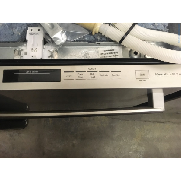 New! BOSCH 800 Series Dishwasher, SilencePlus, 24" Tall, Stainless