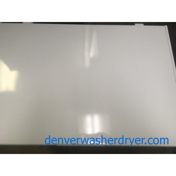 NEW!! Insignia White Chest Freezer, Capacity 5.0 Cu.Ft., 29″ Wide, 1-Year Warranty!