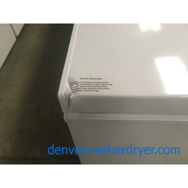NEW!! Insignia White Chest Freezer, Capacity 5.0 Cu.Ft., 29″ Wide, 1-Year Warranty!