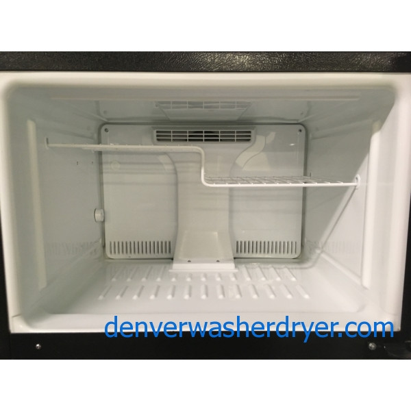 GE SmudgeProof Stainless Refrigerator, 17.0 Cu.Ft. Capacity, 28" Wide, Wire Shelves, Quality