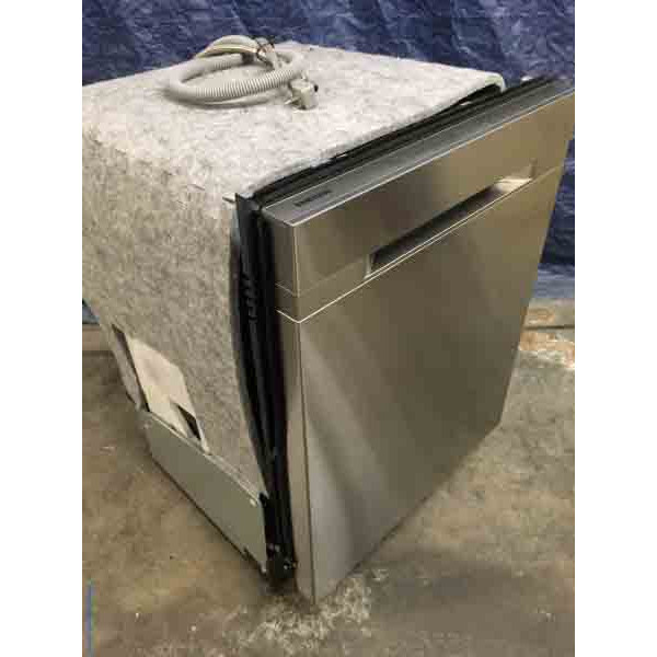 New Stainless Samsung Dishwasher, Three Racks, Hidden Control, 1-Year Warranty