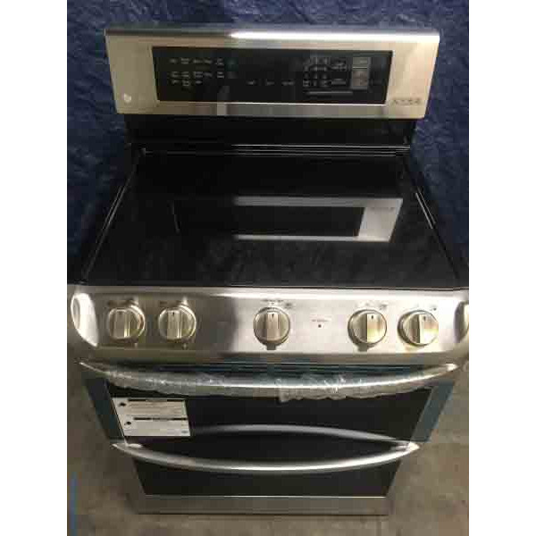 New LG, Self-Cleaning Double Oven Electric Convection Range – Stainless Steel