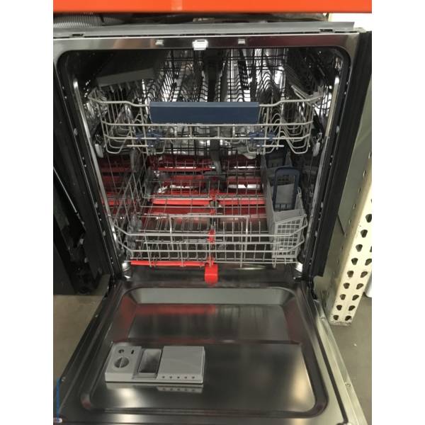 NEW! Insignia Black Stainless Dishwasher, Stainless Tub, 3 Racks