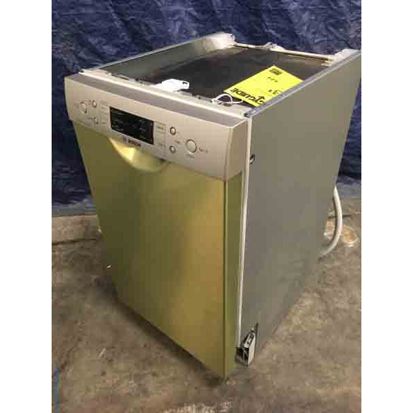 NEW! Bosch 18" BuiltIn Dishwasher, Stainless, Energy Star, 1Year
